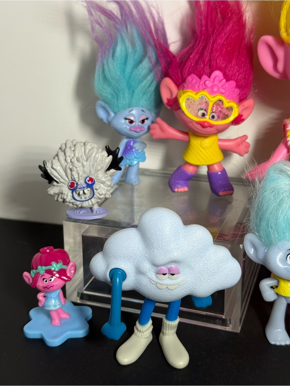 DreamWorks Trolls Band Together Figure Lot - Picture 2 of 3